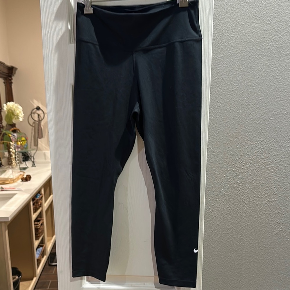 Women Black Leggings